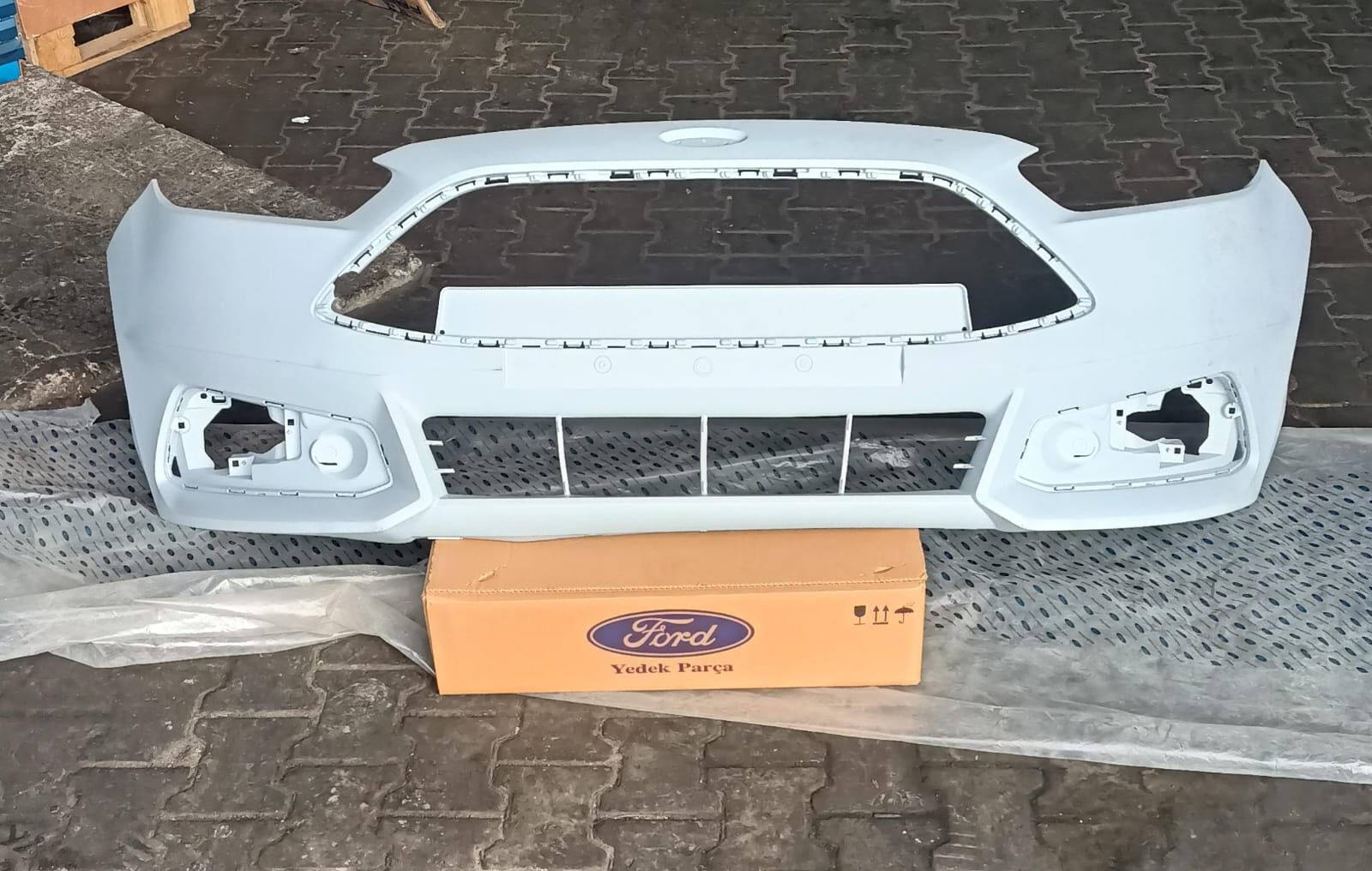 Ford Focus ST Ön Tampon 2014-2019